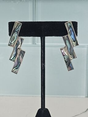 Vintage Abalone Inlay Zigzag Drop Earrings - Iridescent Green/Blue Silver Modern